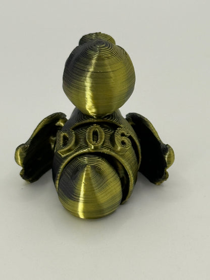 D06: Silk Black Golden