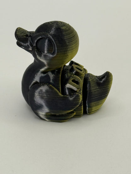 D06: Silk Black Golden
