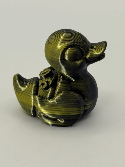 D06: Silk Black Golden